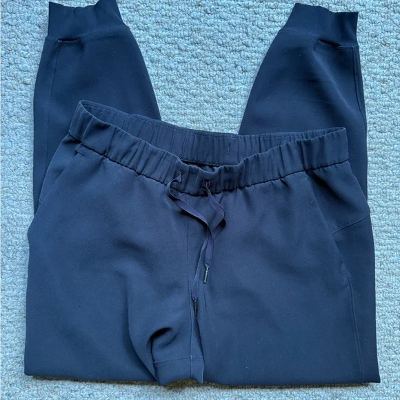 🍋 LULULEMON Black On The Fly Joggers Size 10 - Picture 9 of 13
